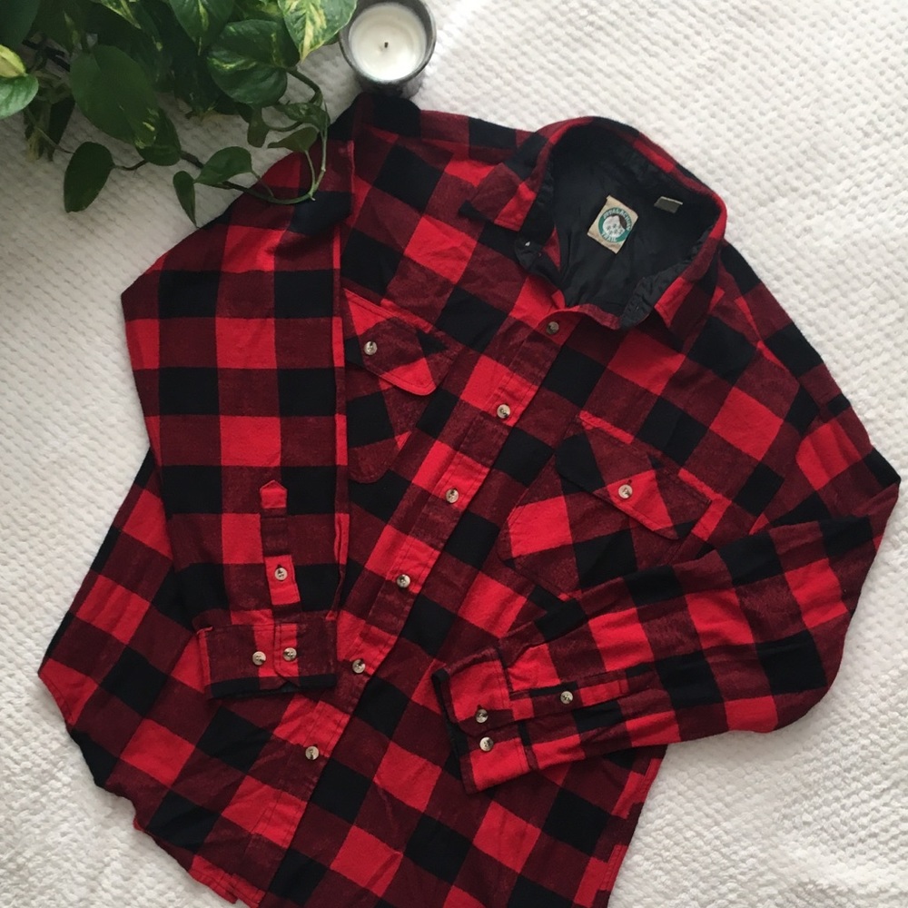 Appalachian Trail black + red buffalo plaid top